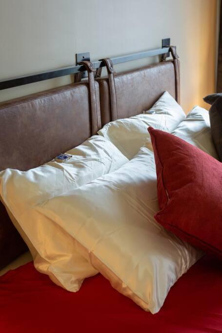 King Bed W/ Panoramic Views Of Dt! Leilighet Rochester Eksteriør bilde